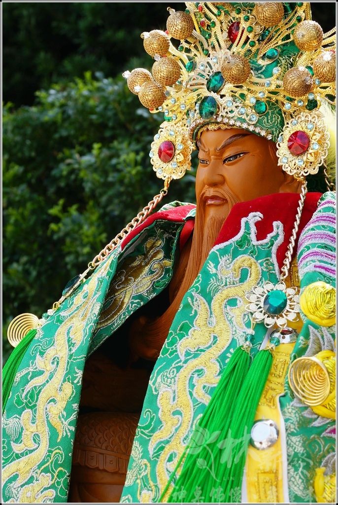 帝君青龍袍「浮棉繡線金蔥．參天宮體(銀)．手工龍紋衣(金)．