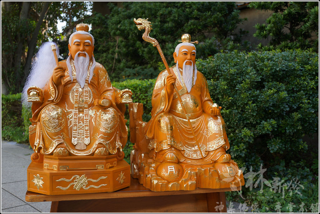 新發神藝-元始天尊．鴻鈞始祖(兩魚雙龍．龍椅坐姿)