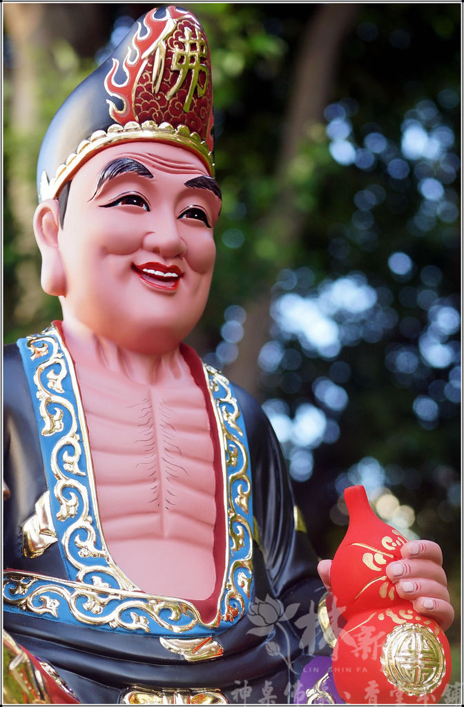 新發神藝-濟公禪師(黑袍補丁．金身佛衣)