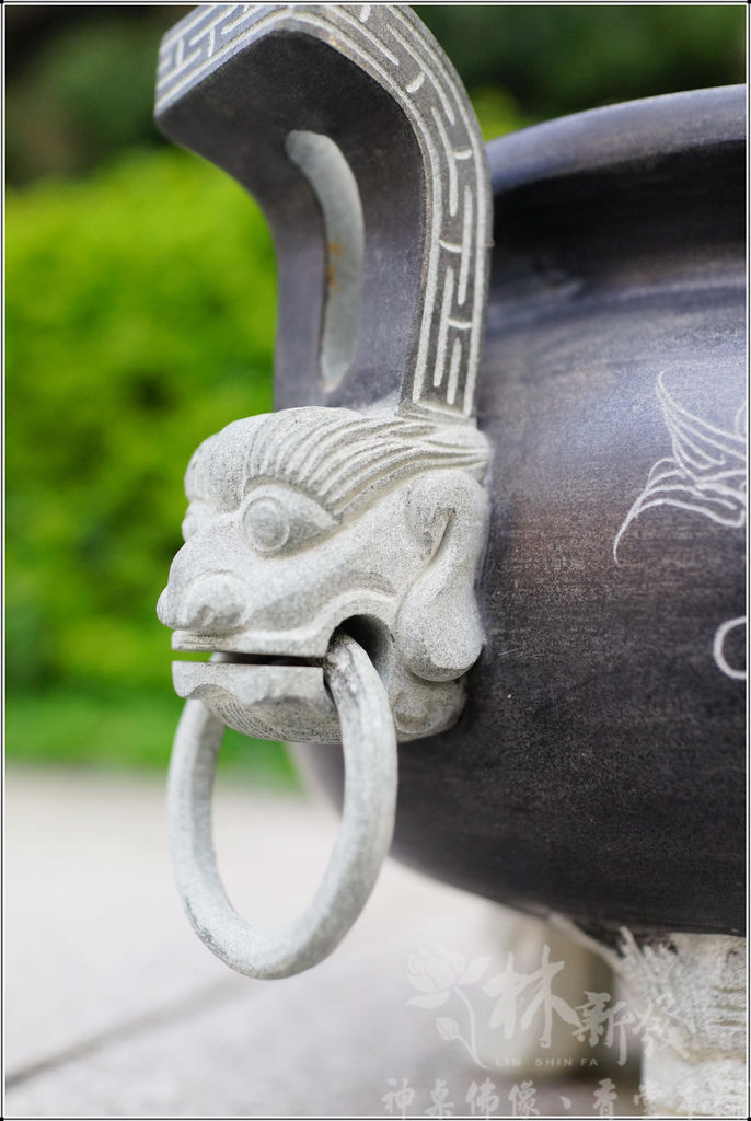 新發神爐-雙龍獅耳天公石爐(圓形．馬槽爐)。石雕麒麟13*2