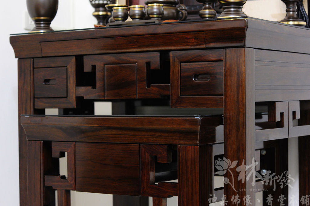 林新發神桌-二尺九黑紫檀禪風+福祿壽雕刻祖聯_004.jpg 林新發神桌-二尺九黑紫檀禪風+福祿壽雕刻祖聯_004.jpg