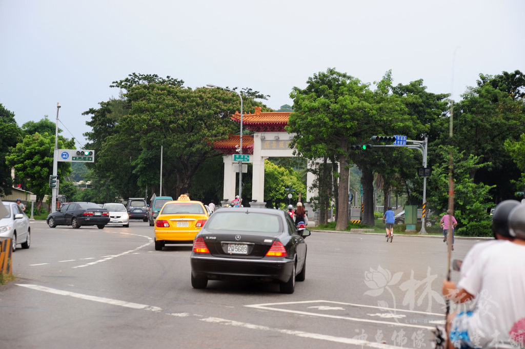 林新發神桌-二尺九黑紫檀禪風+福祿壽雕刻祖聯_020.jpg 林新發神桌-二尺九黑紫檀禪風+福祿壽雕刻祖聯_020.jpg