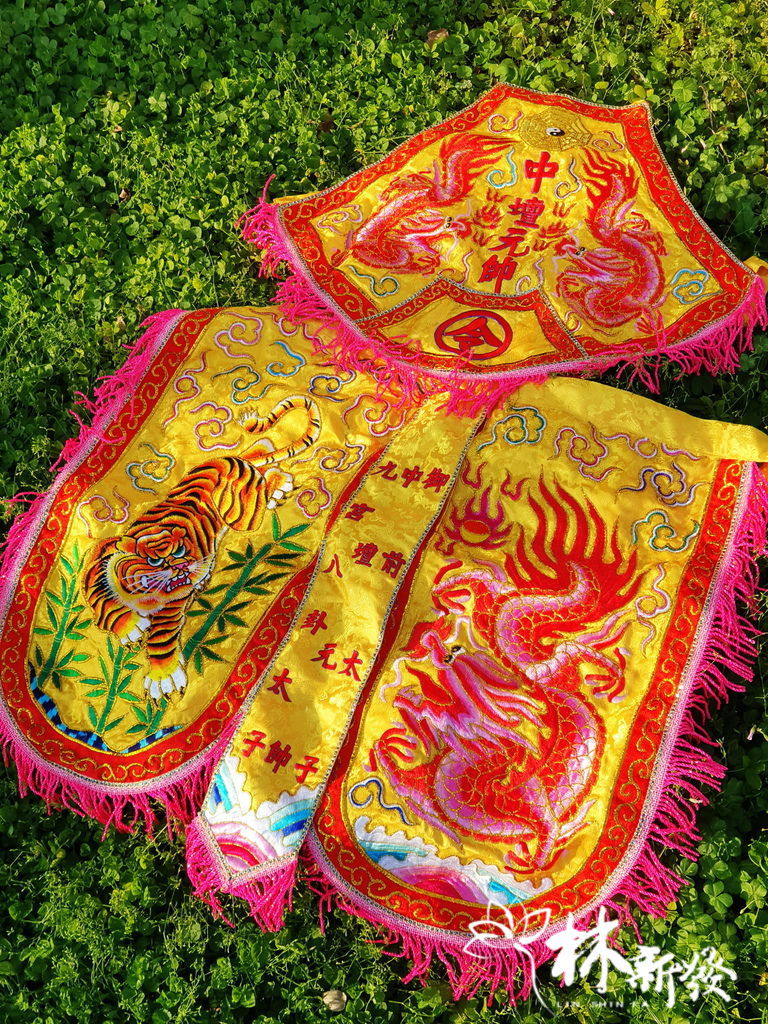 黃底桃紅配色龍虎裙 (5).jpg