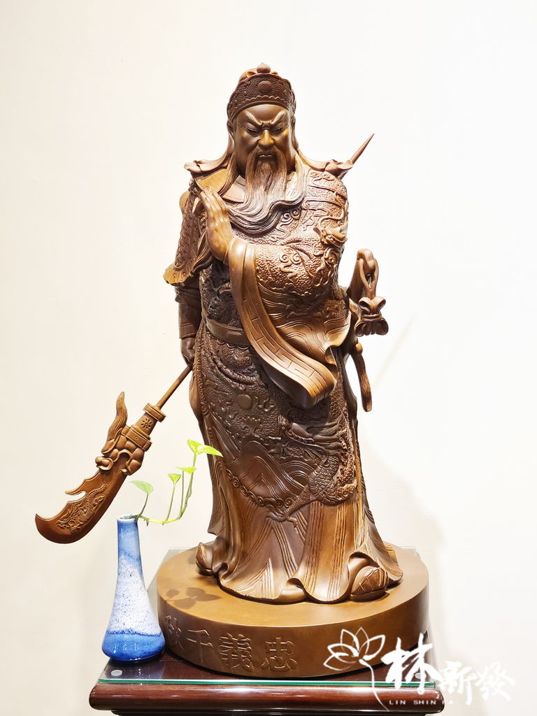 綠檀忠義千秋關聖帝君 (7).jpg
