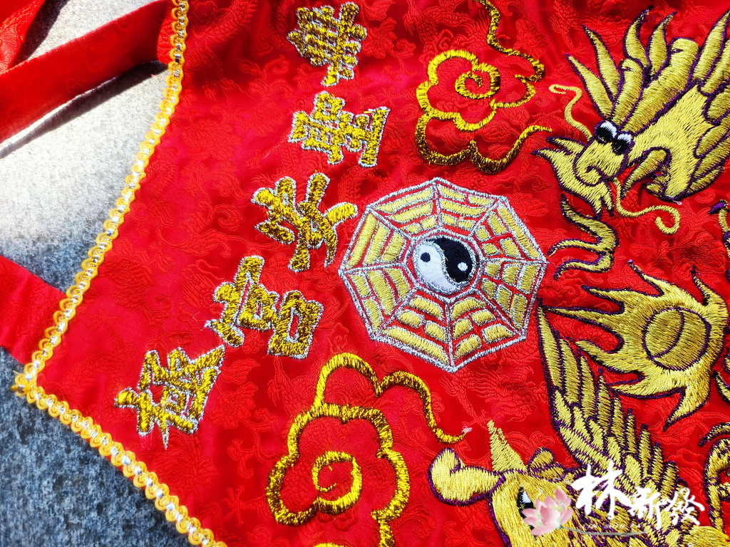 新發繡品-龍鳳．雙龍．雙鳳．龜蛇(乩身長版肚兜)