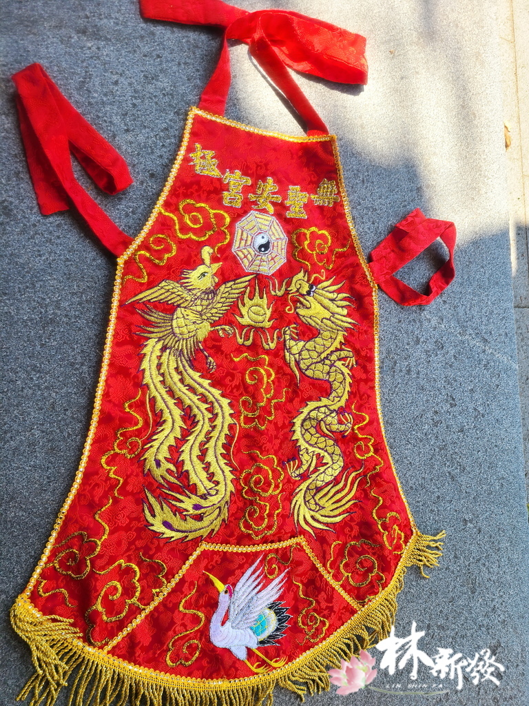 新發繡品-龍鳳．雙龍．雙鳳．龜蛇(乩身長版肚兜)