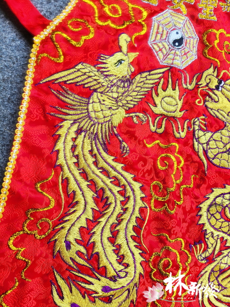 新發繡品-龍鳳．雙龍．雙鳳．龜蛇(乩身長版肚兜)