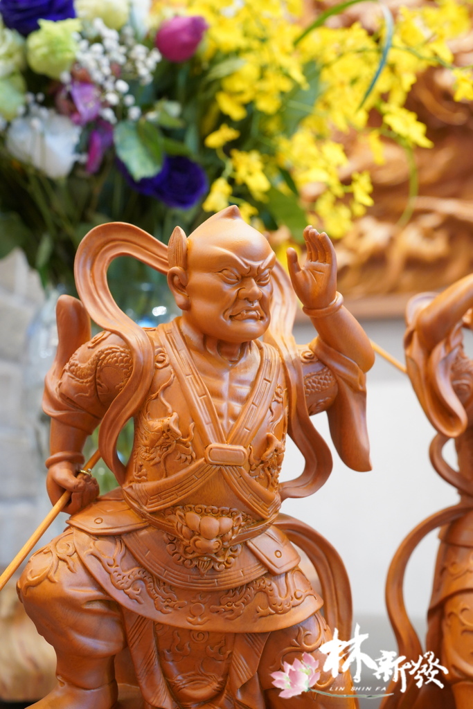 新發神藝-千順護法(八吋八手工戰神體)