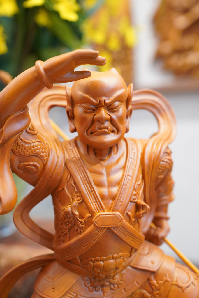 新發神藝-千順護法(八吋八手工戰神體)