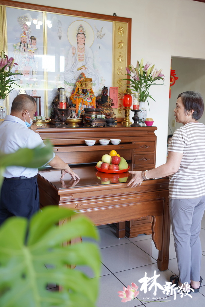 五尺八-黃金檀素面桶桌-001.JPG 五尺八-黃金檀素面桶桌-001.JPG