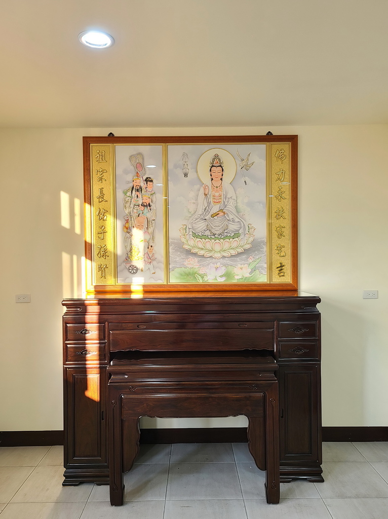 新發神桌-桶桌式神桌(黑紫檀.蓮花雕刻款/素面款) 新發神桌-桶桌式神桌(黑紫檀.蓮花雕刻款/素面款)