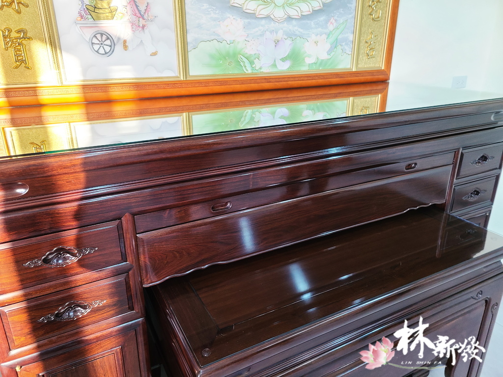 新發神桌-桶桌式神桌(黑紫檀.蓮花雕刻款/素面款) 新發神桌-桶桌式神桌(黑紫檀.蓮花雕刻款/素面款)