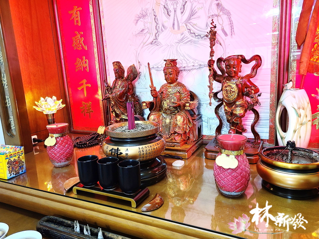 十多年前的檜木佛櫥-003.jpg 十多年前的檜木佛櫥-003.jpg