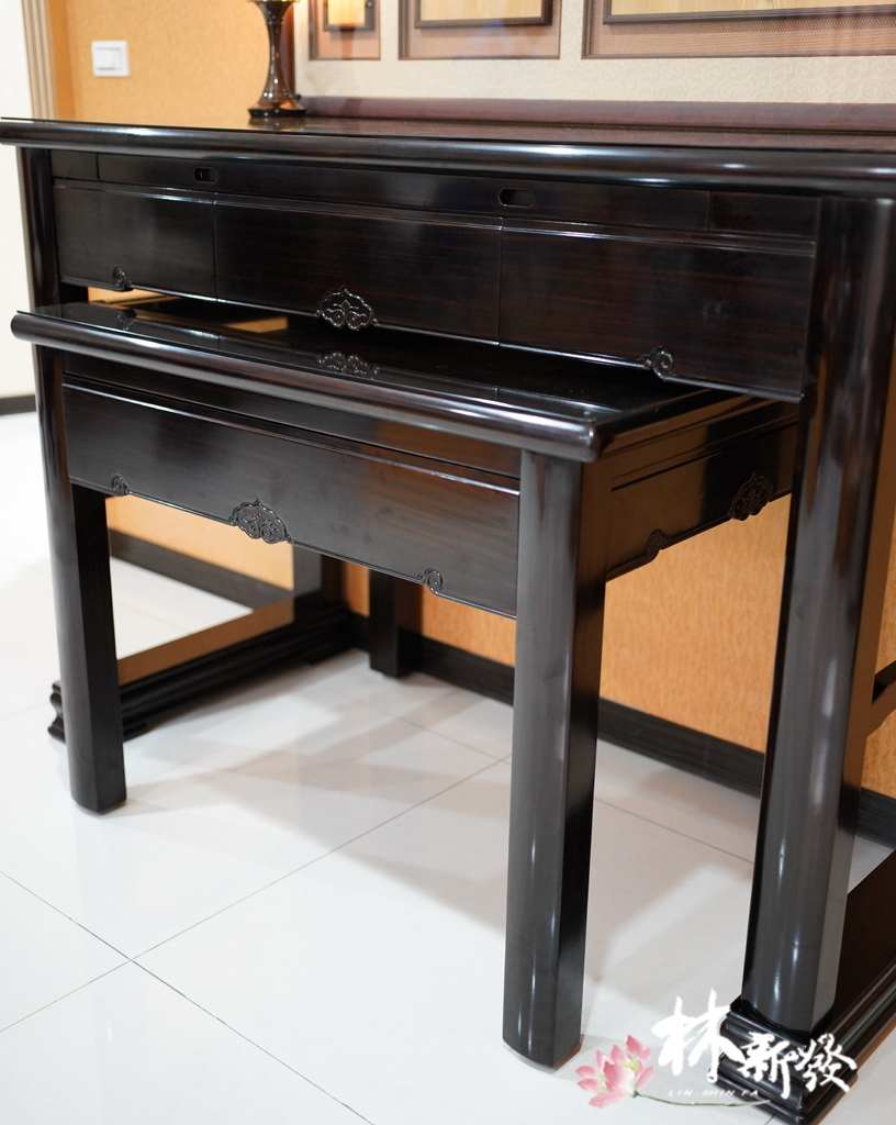 佛堂設計.漢式如意黑檀神桌.佛在心中.LOTUS晶鑽燈-006.JPG 佛堂設計.漢式如意黑檀神桌.佛在心中.LOTUS晶鑽燈-006.JPG