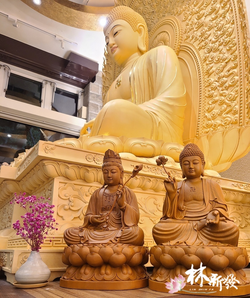 西方三聖梢楠作品-001.jpg 西方三聖梢楠作品-001.jpg