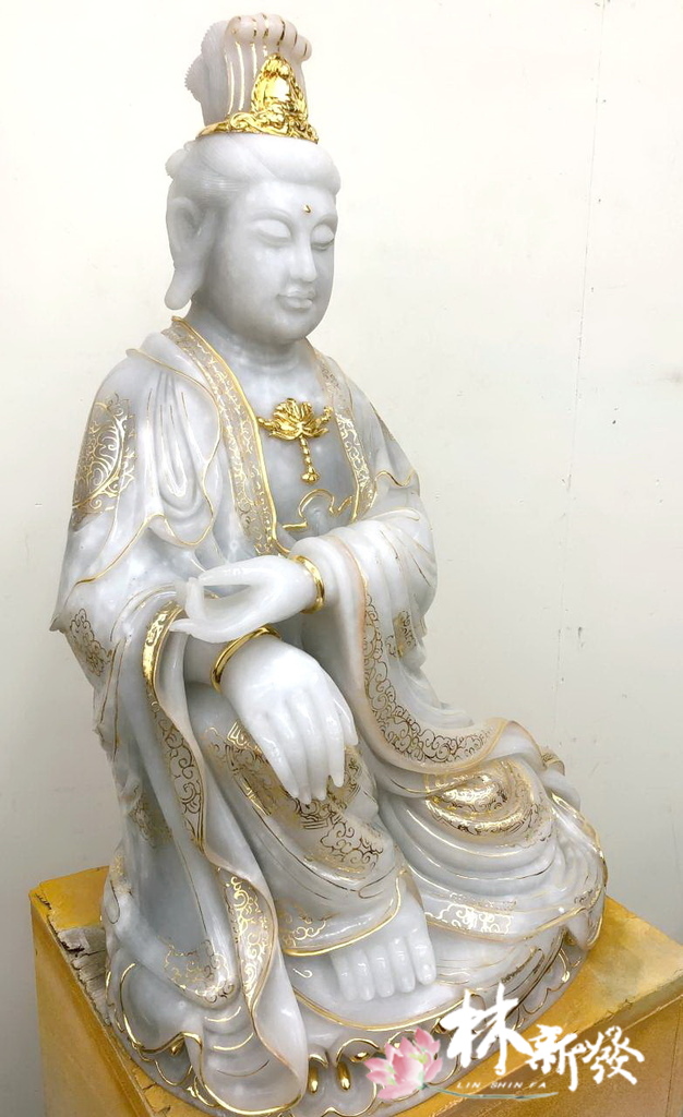 完成的白玉觀音作品-005.jpg