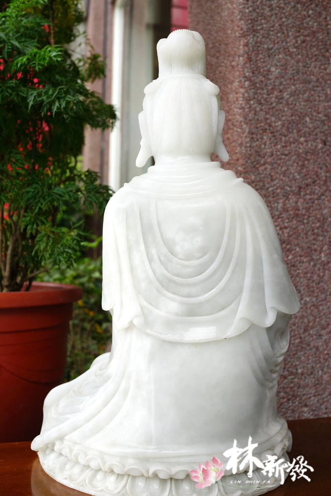 完成的白玉觀音作品-004.jpg