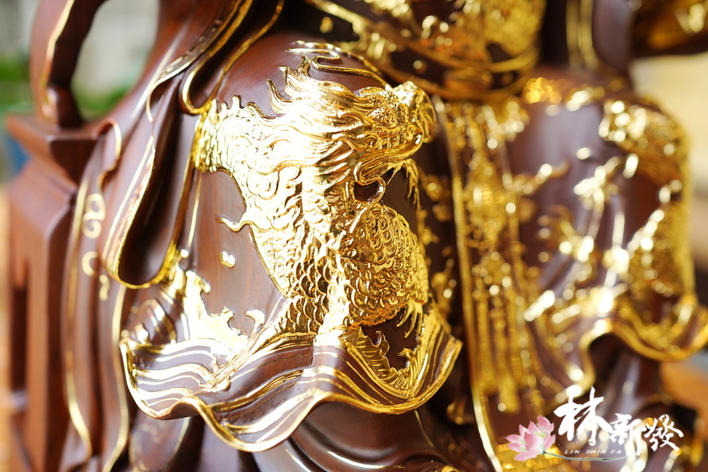 20240601-綠檀媽祖娘娘描金完成尺六作品-011.JPG 20240601-綠檀媽祖娘娘描金完成尺六作品-011.JPG