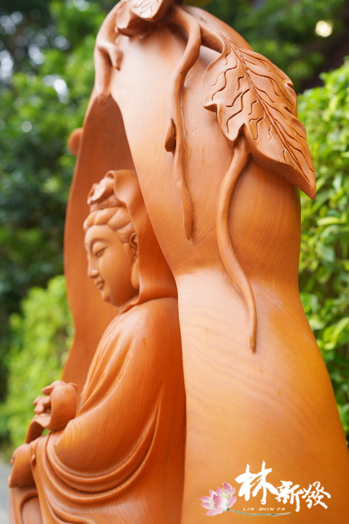 台灣檜木如意觀音完成-007.JPG