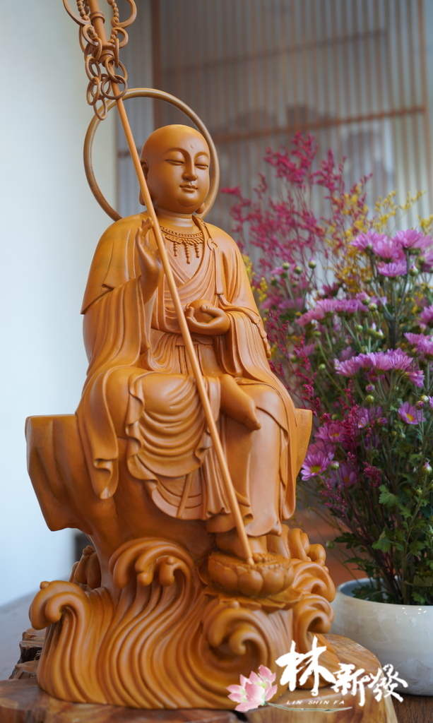 圓月自在地藏王新版尺三2022-004.JPG