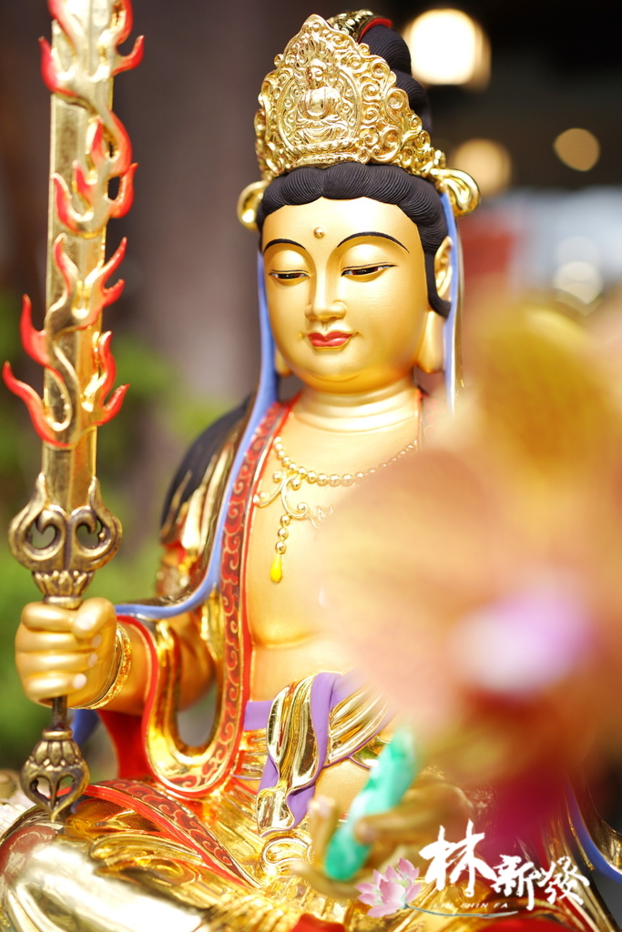綠檀文殊菩薩作品-001.JPG