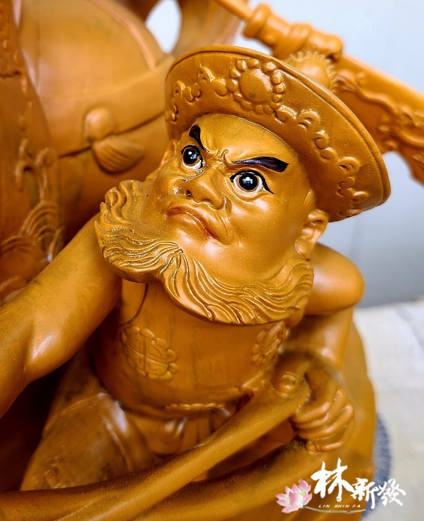 新發神藝-關聖帝君(過五關斬六將/尺三香樟原色) 新發神藝-關聖帝君(過五關斬六將/尺三香樟原色)