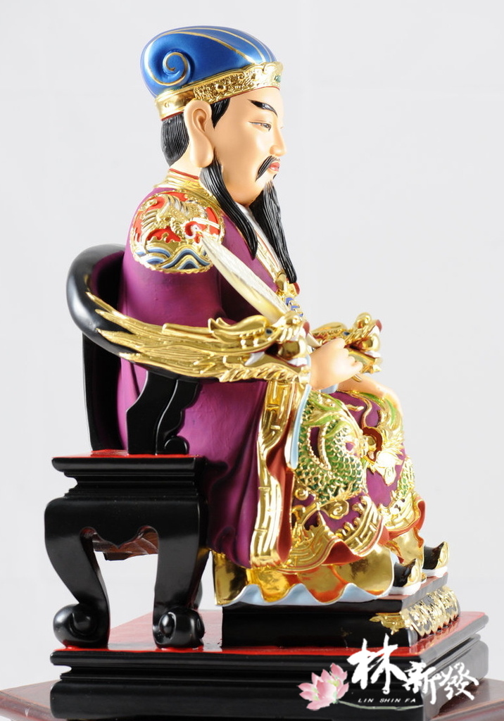 林新發神像-一尺三梢楠木-諸葛孔明_1.jpg