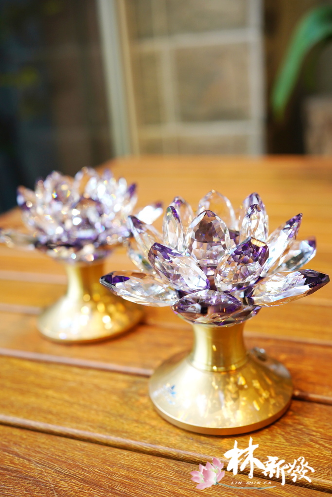 三吋半水晶蓮花7800-001.JPG