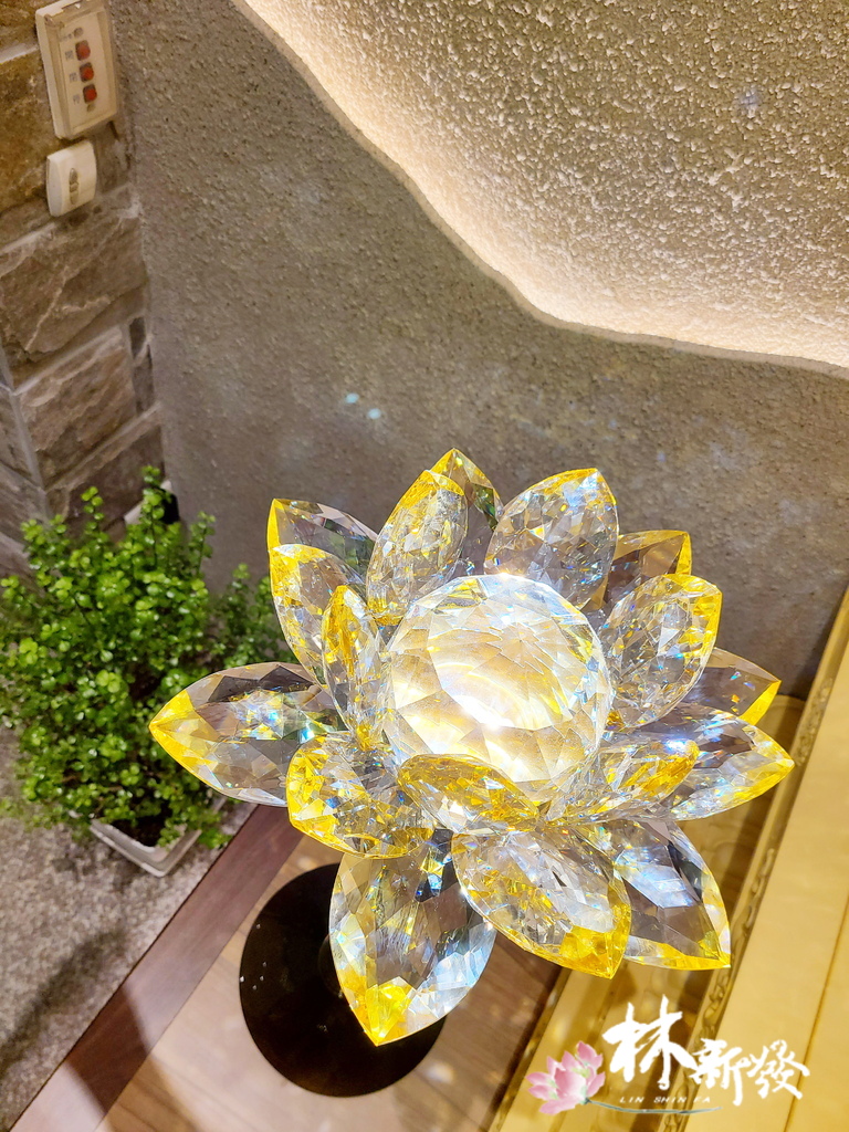 林新發佛俱-水晶蓮花燈（金黃/全透/紫紅．花苞燈尺寸請電洽）