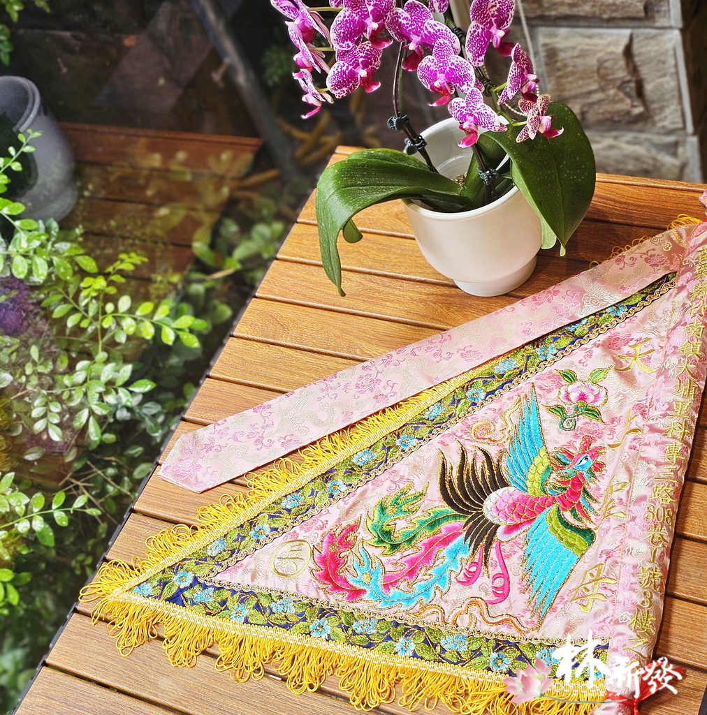 20250501-粉色忍冬花旗 (4).jpg 20250501-粉色忍冬花旗 (4).jpg