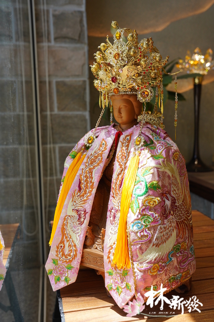 母娘神衣-鳳袍(紅.粉.紫袍) 母娘神衣-鳳袍(紅.粉.紫袍)