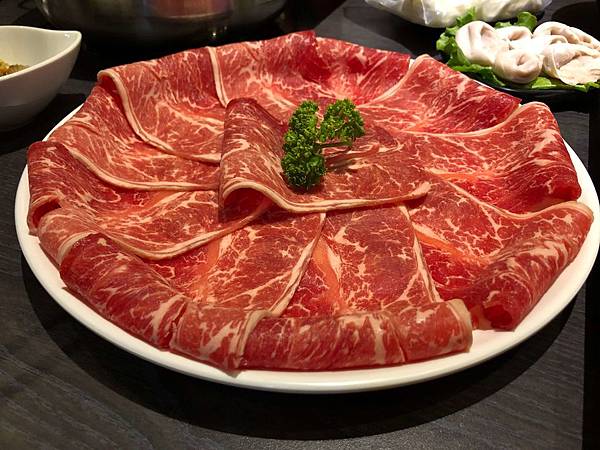 [食記] 高雄 舞古賀鍋物 還不錯吃的中價位火鍋