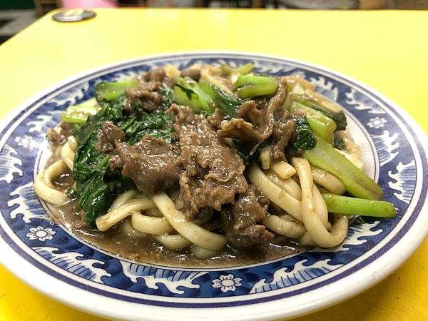 [食記] 高雄 卓老牌羊肉專賣店 50元的當歸排骨湯