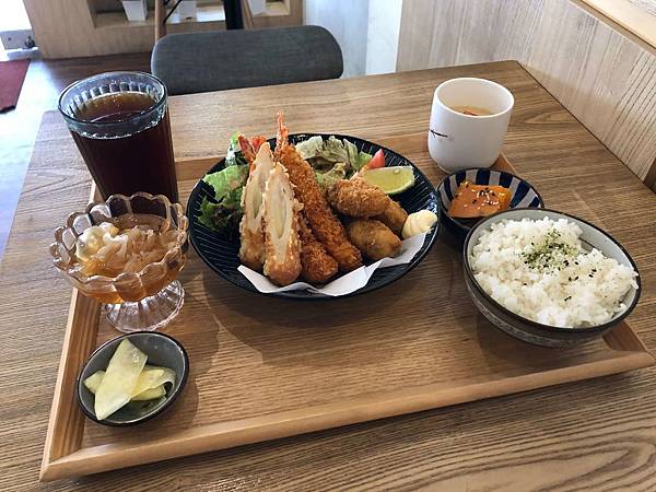 [食記] 因餵おでんbar 高醫熱河商圈 日式小食堂
