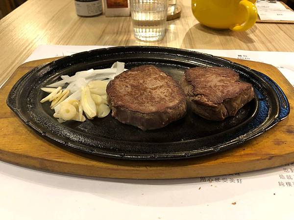 [食記] 丹路原塊牛排 DANRO Steak&Rice