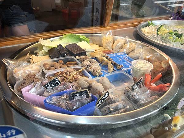 [食記] 小興鹹水雞 黃金蛋配上苦瓜剛剛好