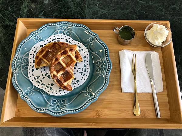 [食記] One Week 腕圍刻 環境很特別，但甜點普普