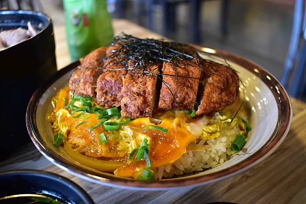 [廣宣] 高雄台鋁MLD 強 鍋燒/丼飯 厚切炸豬排丼
