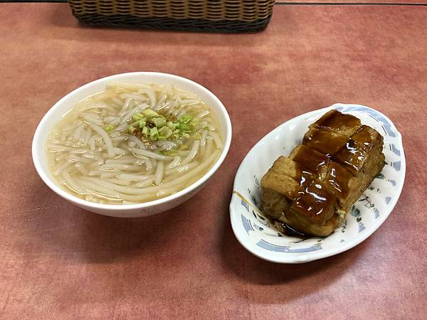 [食記] 台北 麵嫂米粉湯 雙城店 便宜的宵夜小店