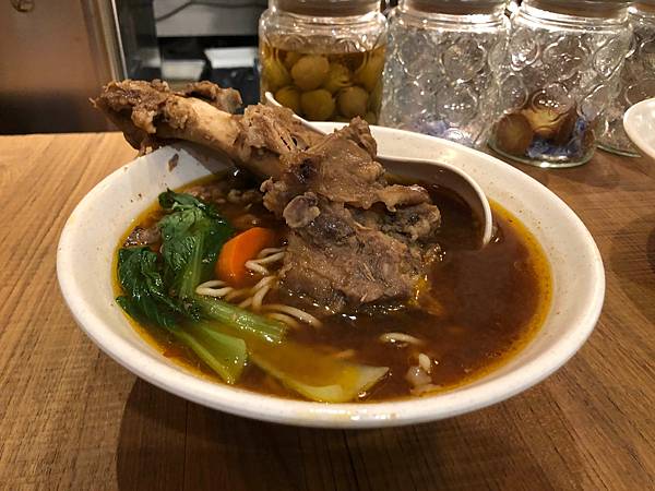 [食記] dagoodman 特別的大骨麵 不錯吃的豬排咖哩