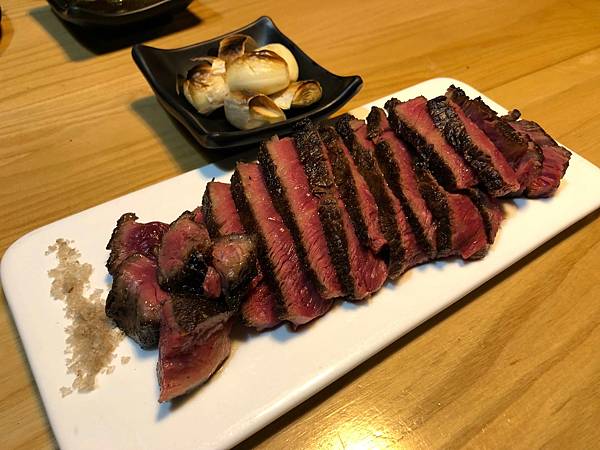 [食記] 高雄 Martin's炭火料理工坊 老牛排紐約客