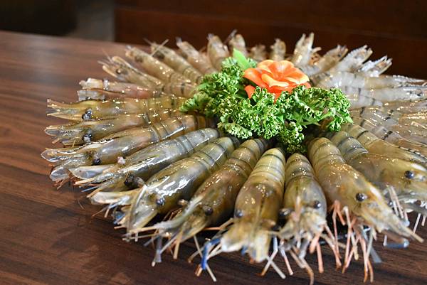 [廣宣] 高雄 秘町炭火燒肉 澄清店 泰國蝦吃到飽