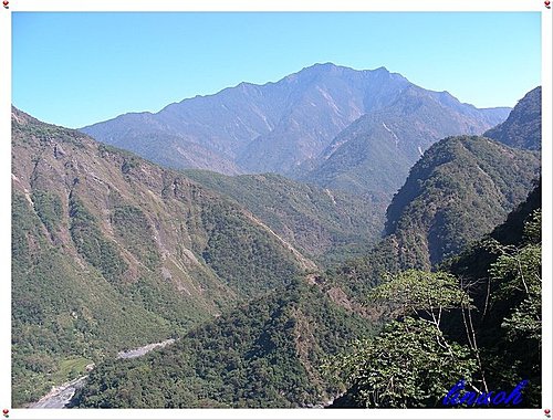 547738858_m.jpg 547738858_m.jpg