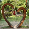 心型的雕像.JPG