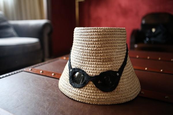 蔣夫人草帽1賈亞男 攝.jpg 蔣夫人草帽1賈亞男 攝.jpg