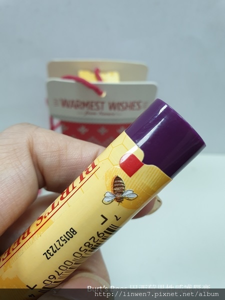 Burt’s Bees 巴西莓果性感護唇膏3.jpg