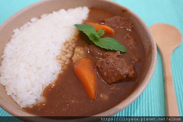 日式牛肉咖哩飯.JPG