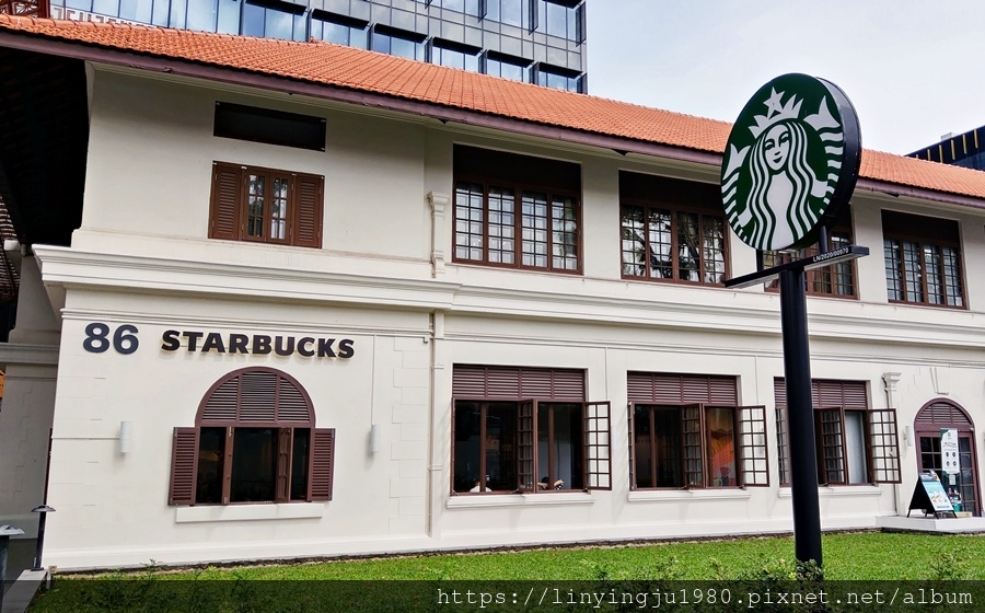 Starbucks(Katong)_01.jpg