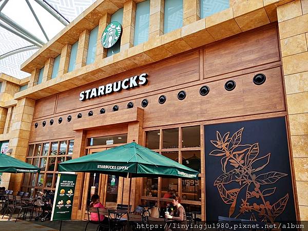 Starbucks(Sentosa)_01.jpg