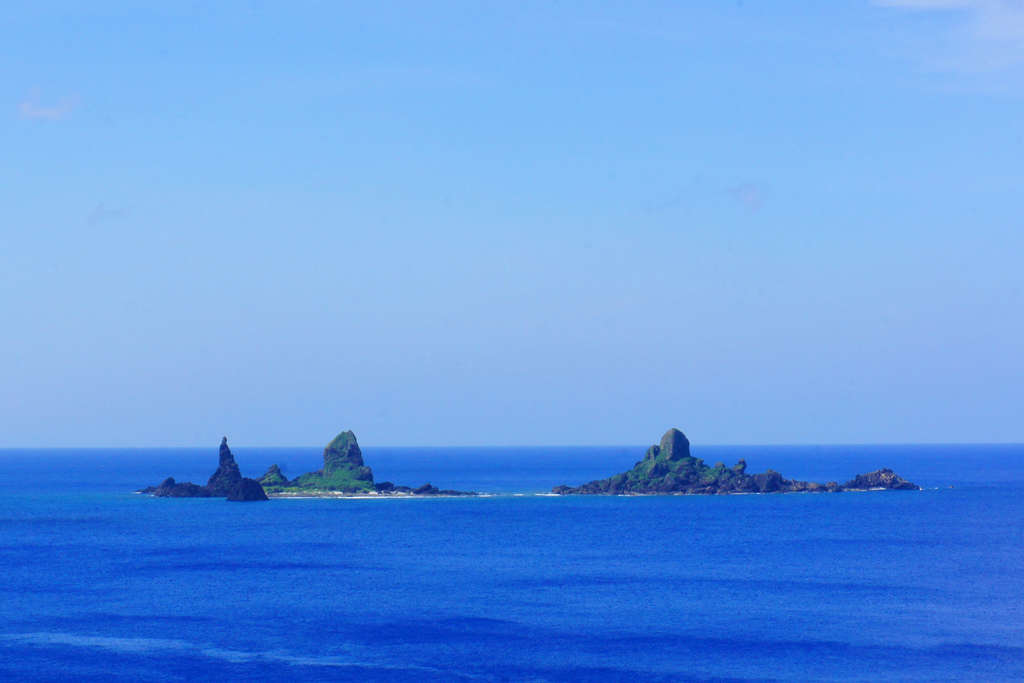 軍艦岩-出自台東觀光旅遊網.jpg